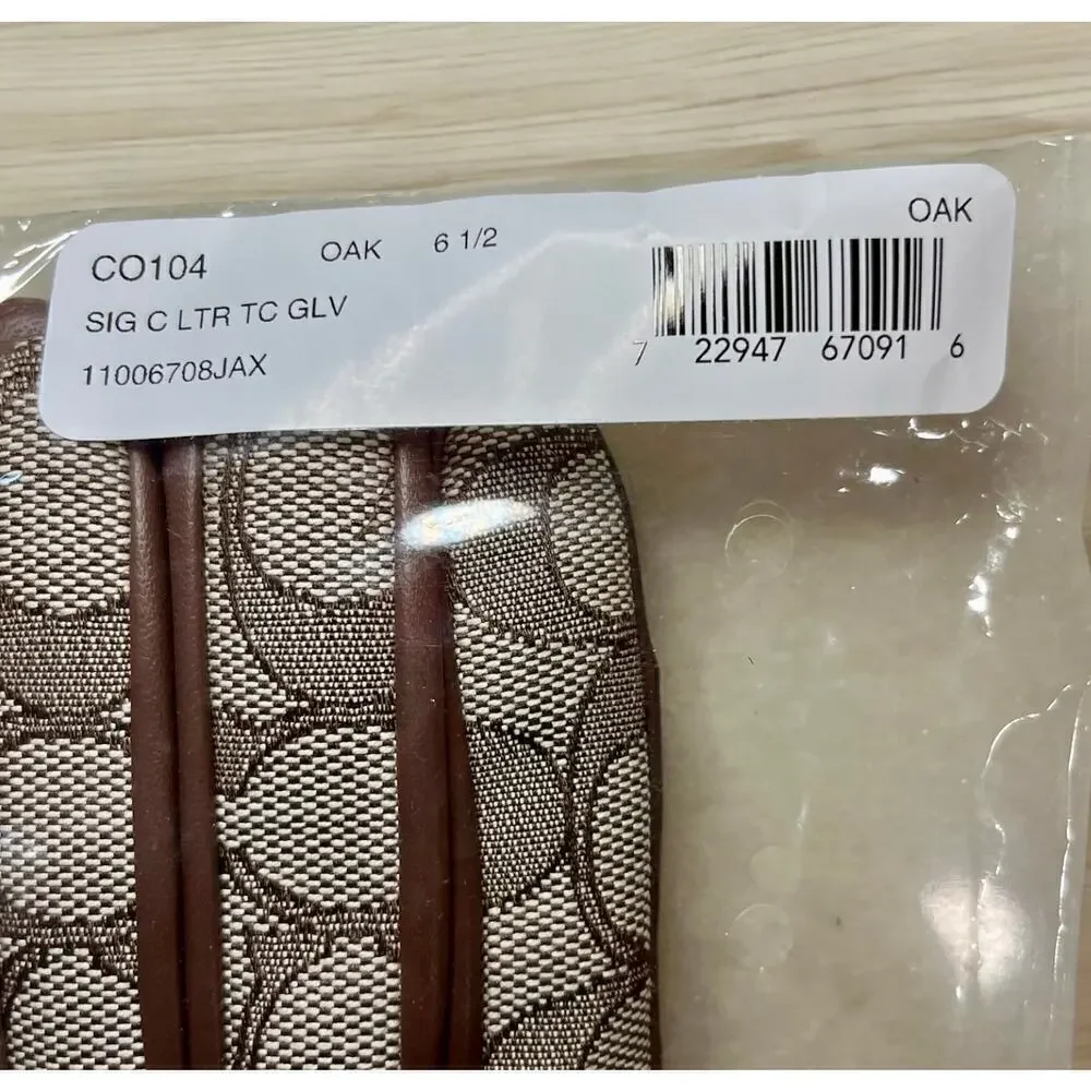 New With Tags Coach CO104 Signature Jacquard and Leather Tech Gloves Size - 6 ½
